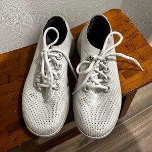 Allbirds White Knit Lace-up, slip-on Athletic Shoes Sneakers 8.5